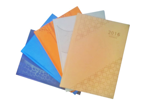 Agenda semainier 19x23,5 cm avec couverture rigide