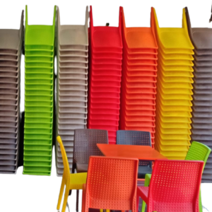 Chaise pour réfectoire en plastique Coloris au choix